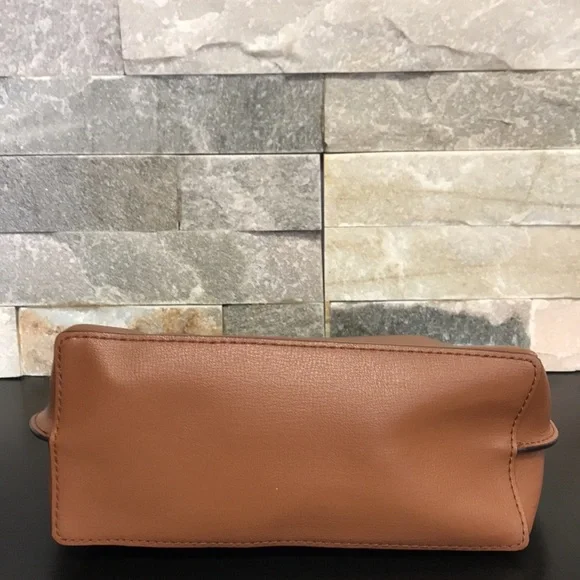 🎁Michael Kors Rochelle MD Messenger Leather Bag - Picture 7 of 8